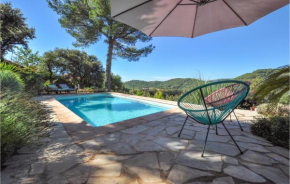 Amazing home in Claviers with Outdoor swimming pool and 3 Bedrooms